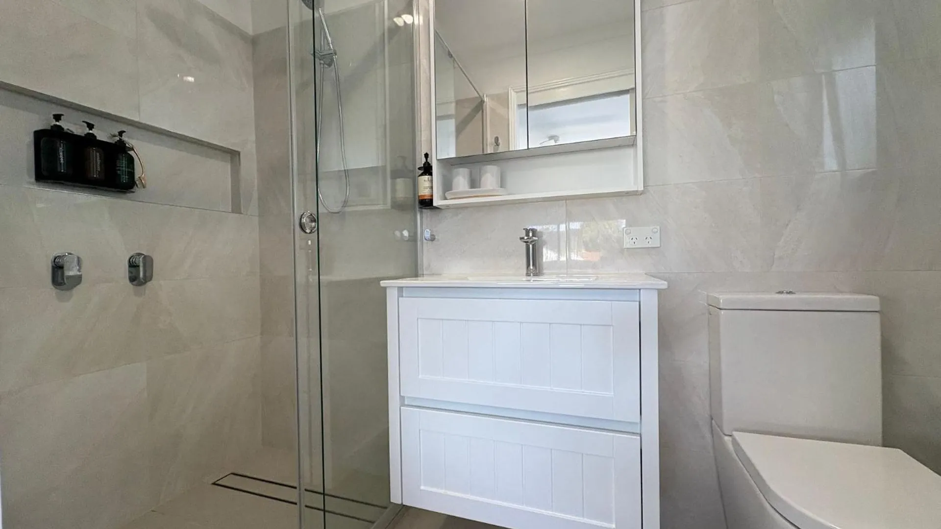 'Coasterly' Osterley Ave Unit 1 Apartment Caloundra Australia